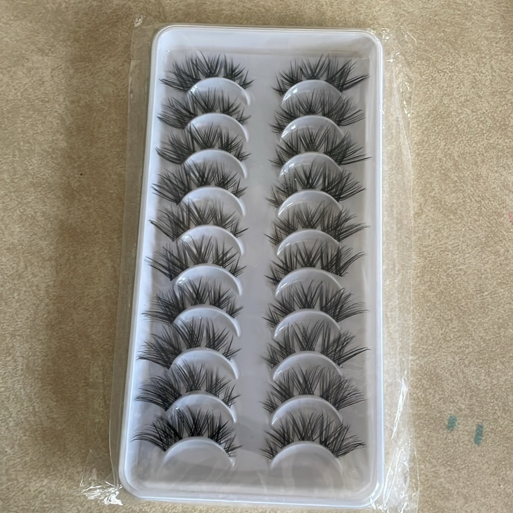 Set Of Make Up Accessories NEW - Picture 3 of 8